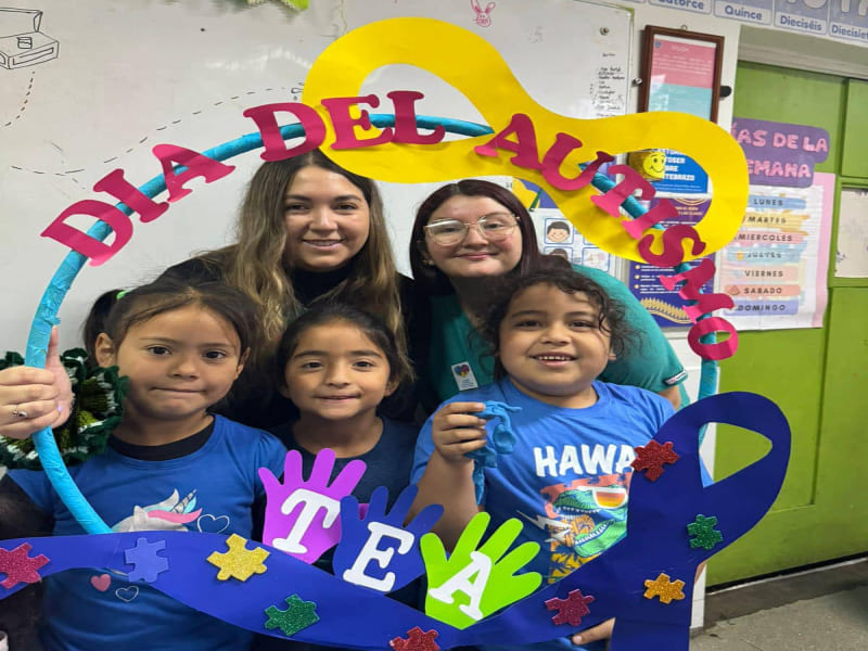 Conmemoración del Día Internacional del Autismo en el Liceo Técnico Bicentenario de Excelencia Puente Ñuble