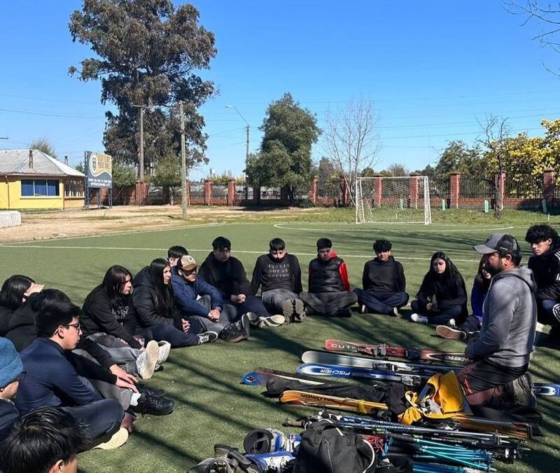 Preparación para Clases de Ski en Termas de Chillán en el Liceo Bicentenario de excelencia puente ñuble